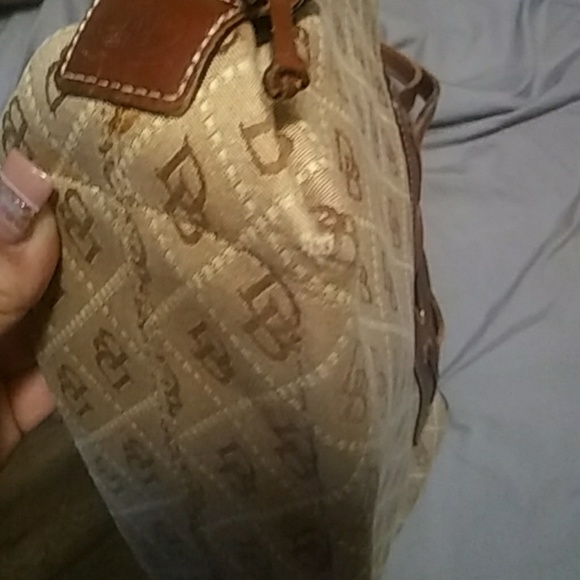 Dooney and Bourke handbag - Picture 6 of 7